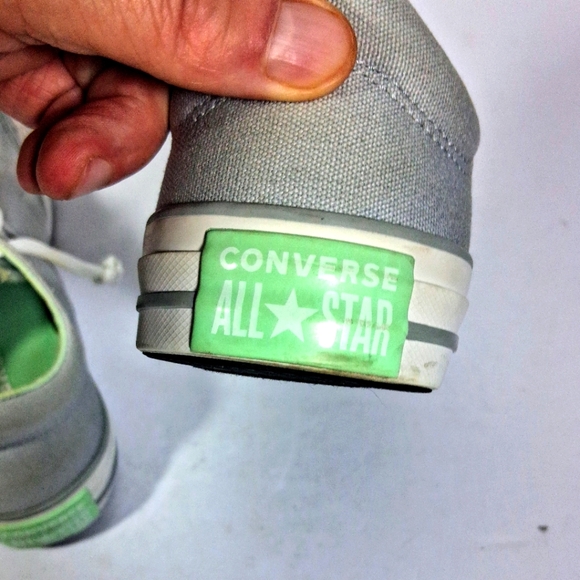 Vintage Women's Size 7 Gray and Lime Green Low Top Converse All-Stars Sneakers - Picture 6 of 8
